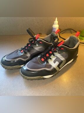 FJ Footjoy Black and Red Golf Shoes Size 12